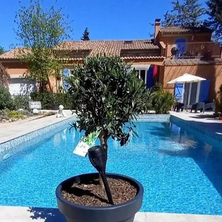 Les Jasmins * Le Bosc (Herault)